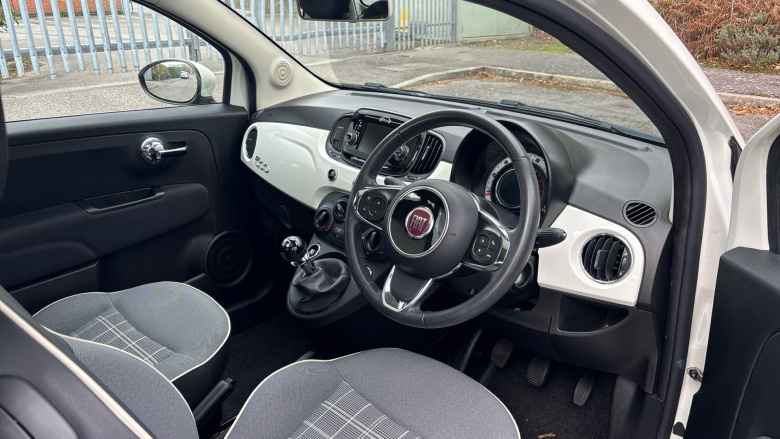 Fiat 500 1.2 Lounge 3dr Petrol Hatchback